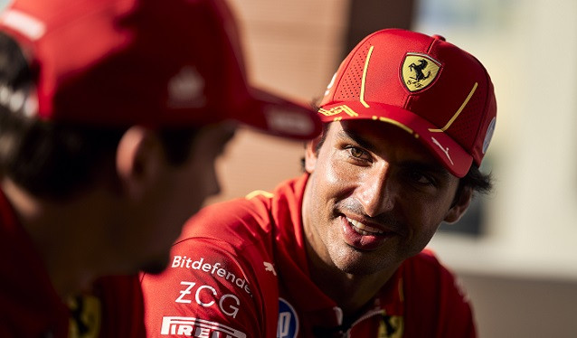 Carlos Sainz afronta su último fin de semana con Ferrari...